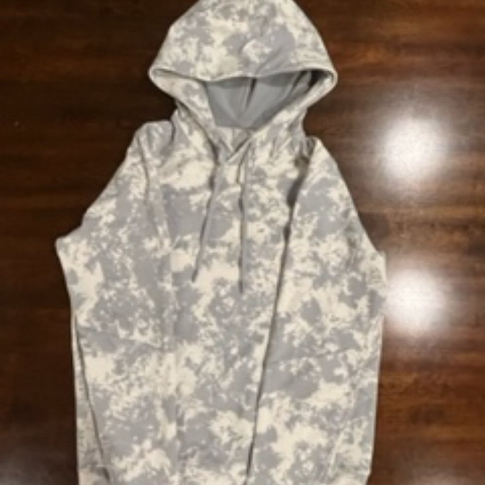 Grey Camo Hoodie - Size M